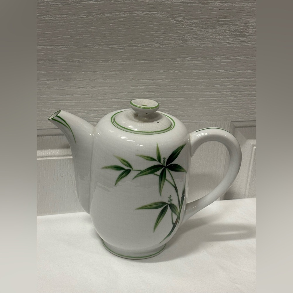 Orient by Craftsman Japanese Teapot With Lid.